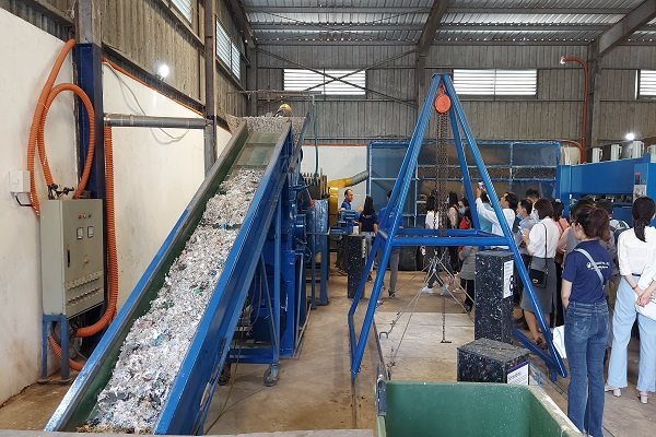 Une usine de traitement quotidien de 300 tonnes de déchets solides à Quang Nam